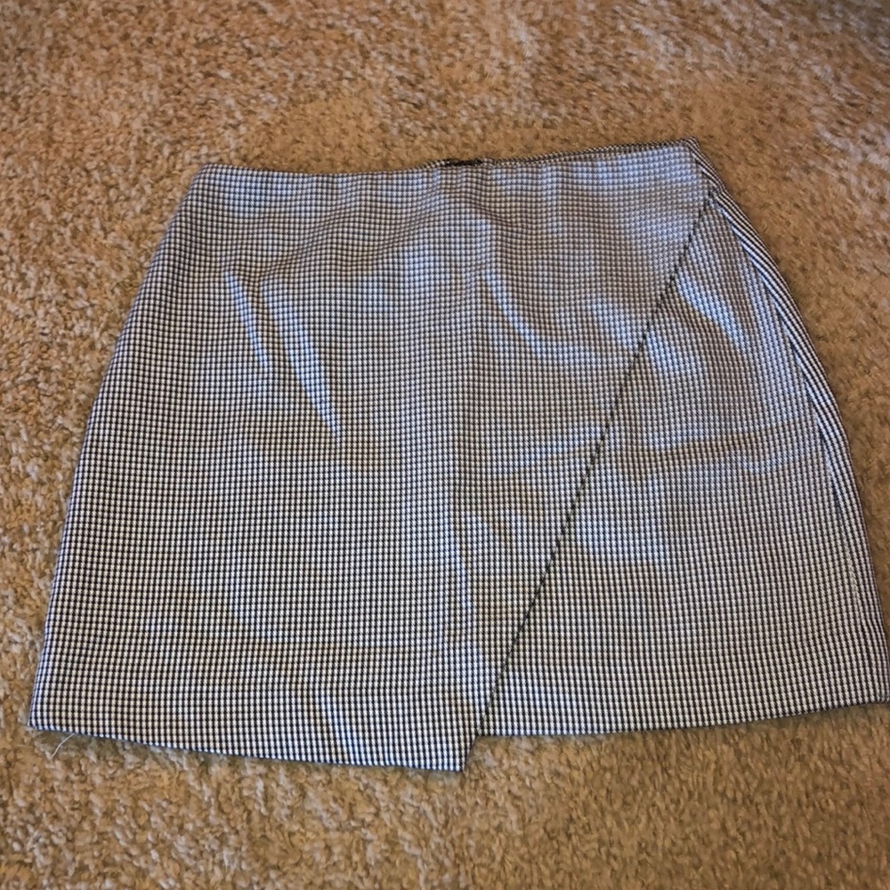 mini skirt